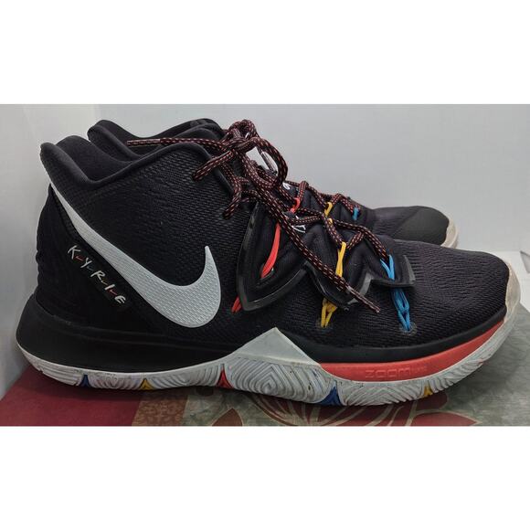 Nike Kyrie 5 "Friends" Basketball Shoes Size 11 Clean No Box - Picture 1 of 15